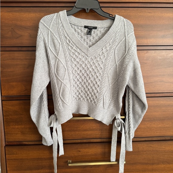 Forever 21 Sweaters - Forever 21 Light Gray V-Neck Sweater with Side Ties